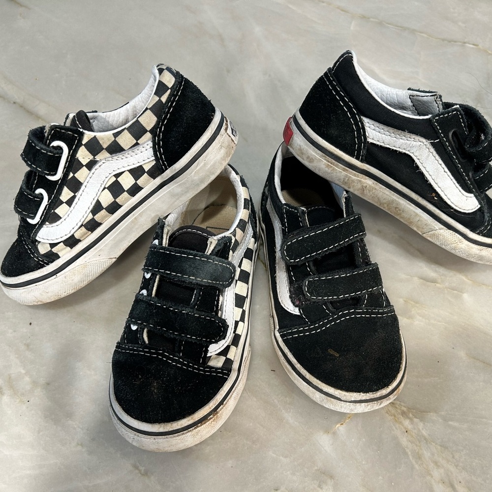 Two pairs of toddler vans